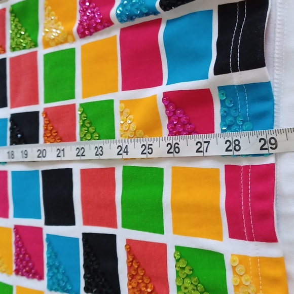 4/$22 Nwot Victoria Woman color block with sequined tee - Picture 6 of 6